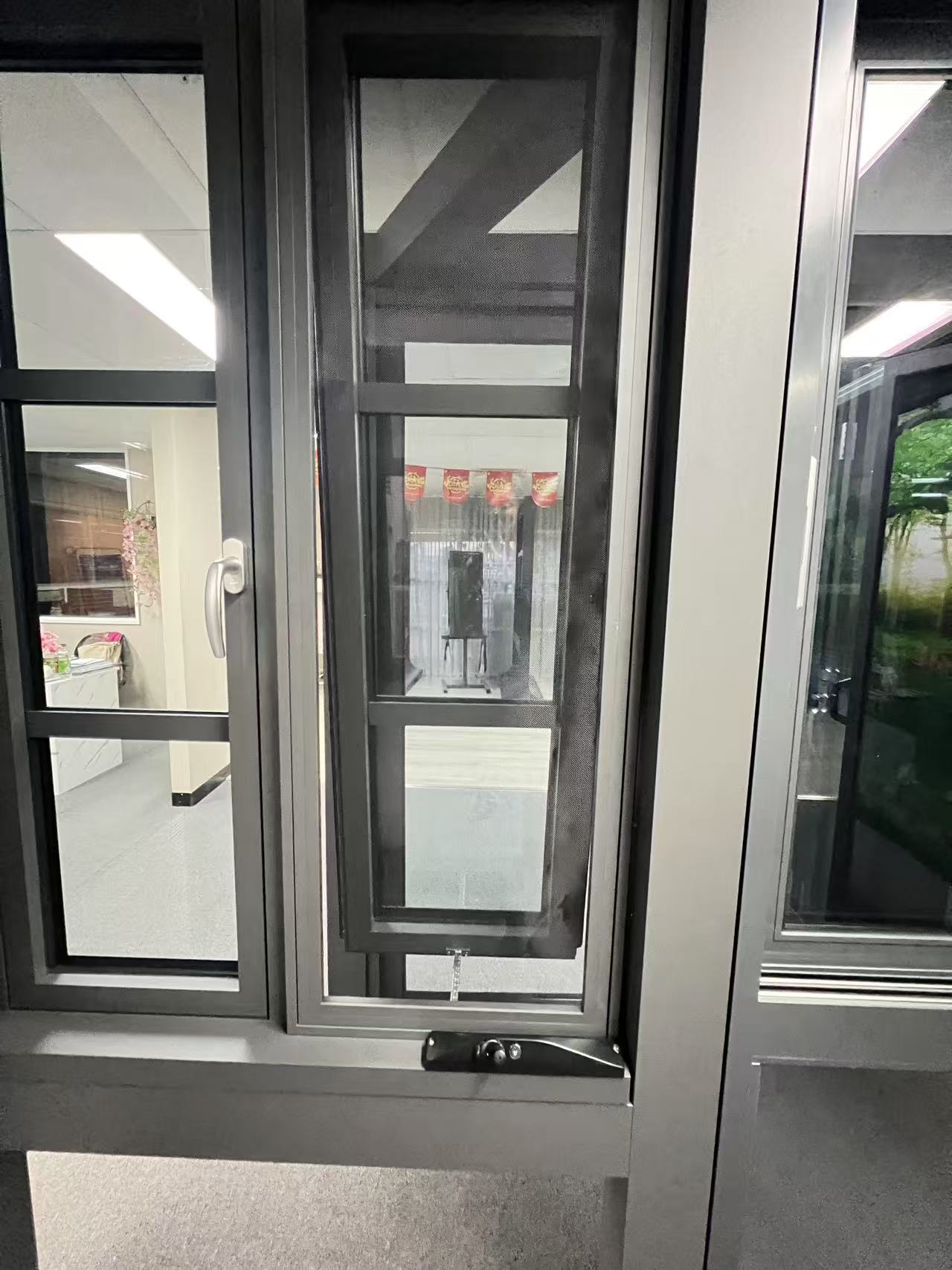 Aluminium alloy window - Image 5