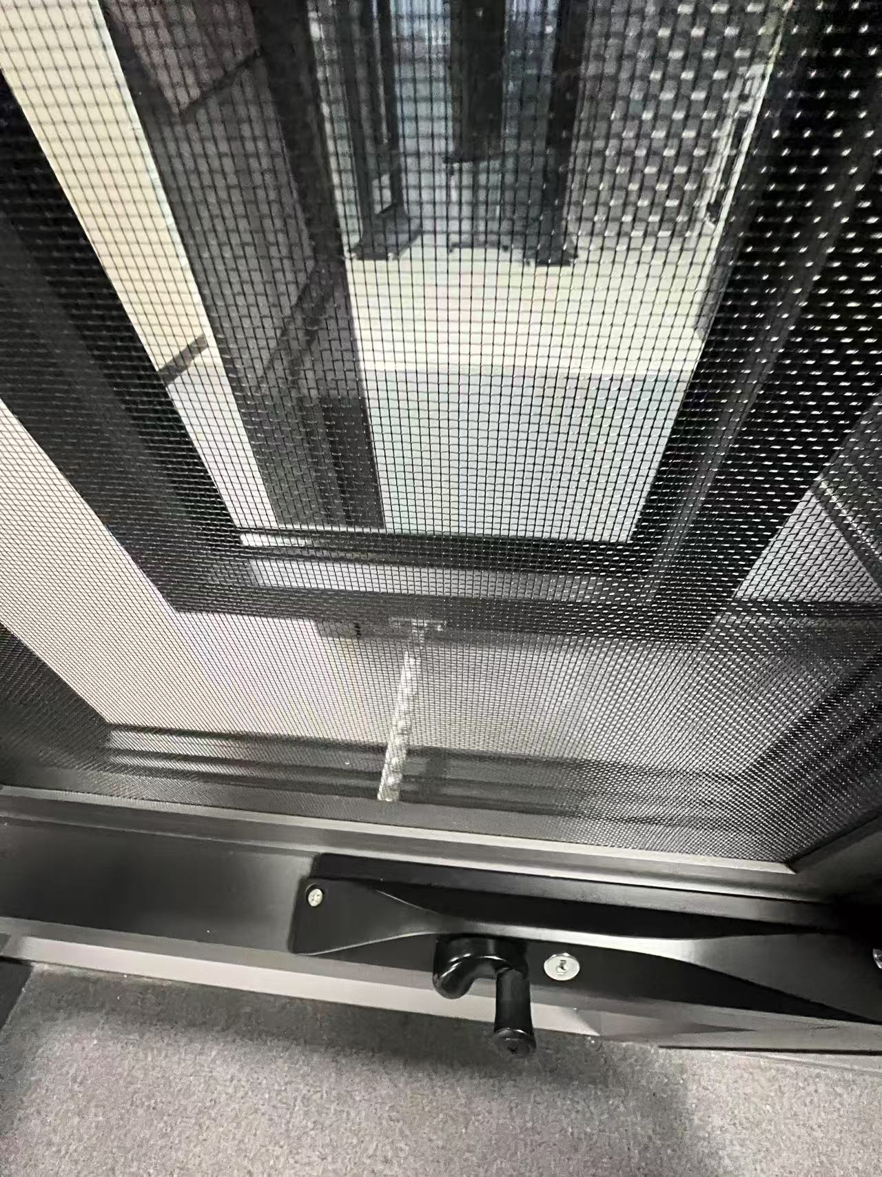 Aluminium alloy window - Image 9